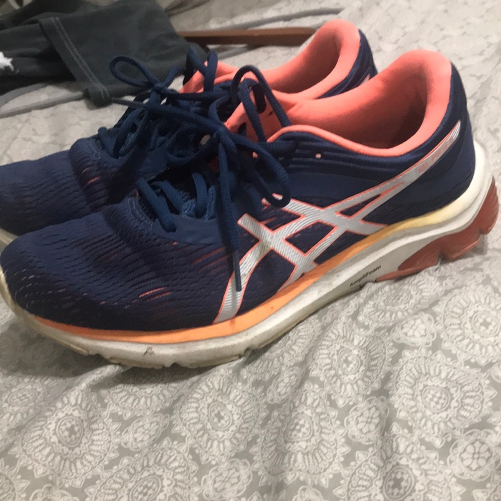 Womens shoe
